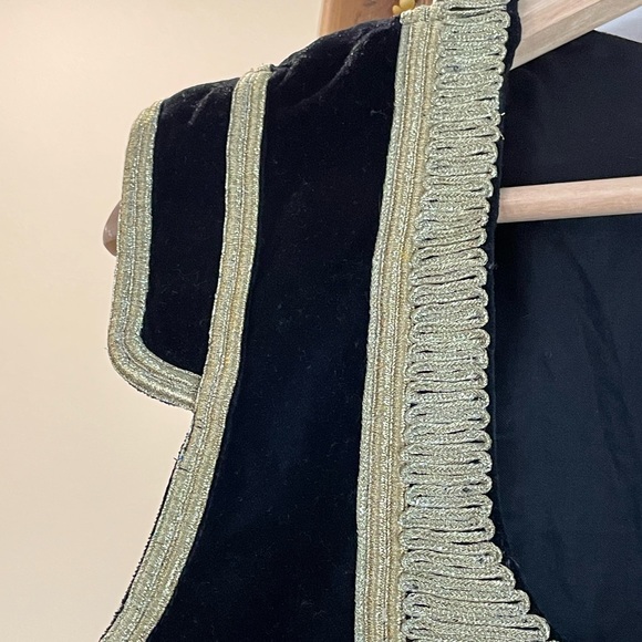Gorgeous Scotch & Soda Maison Scotch Velvet Vest With Gold Trim 2 (US 8) - Picture 5 of 13